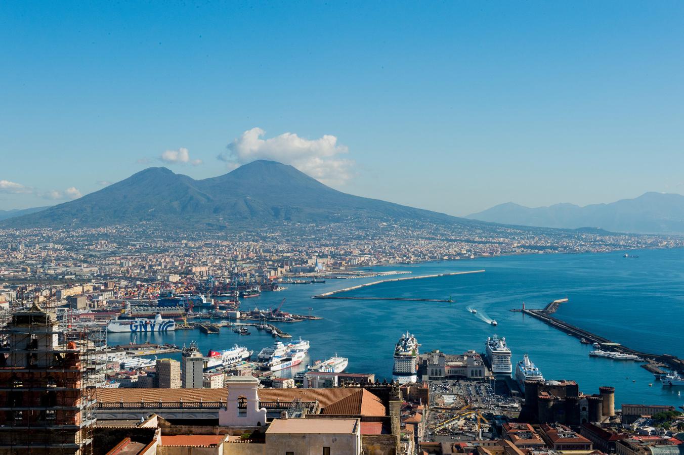 Naples-Pompeii-Mount Vesuvius (price starting from 400€)-1