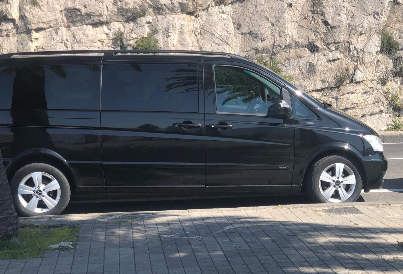 Reach your destination in the safest and most efficient way with our English speaking professional drivers. With transfers; to and from the Amalfi Coast (price starting from 160€) as well as local transfers in and around Naples (price starting from 50€)-1